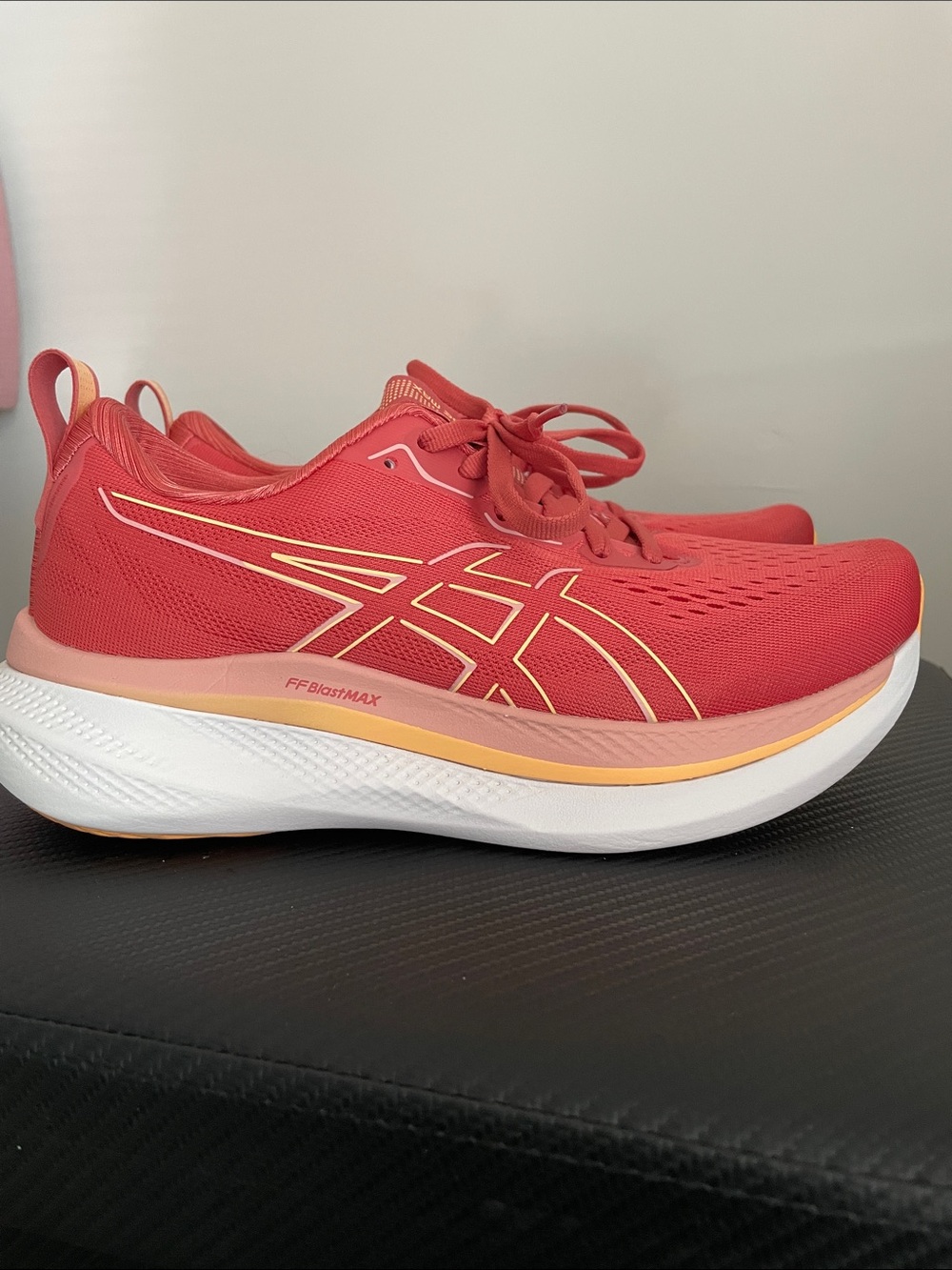 ASICS GLIDERIDE MAX Women's Athletic Running Shoes